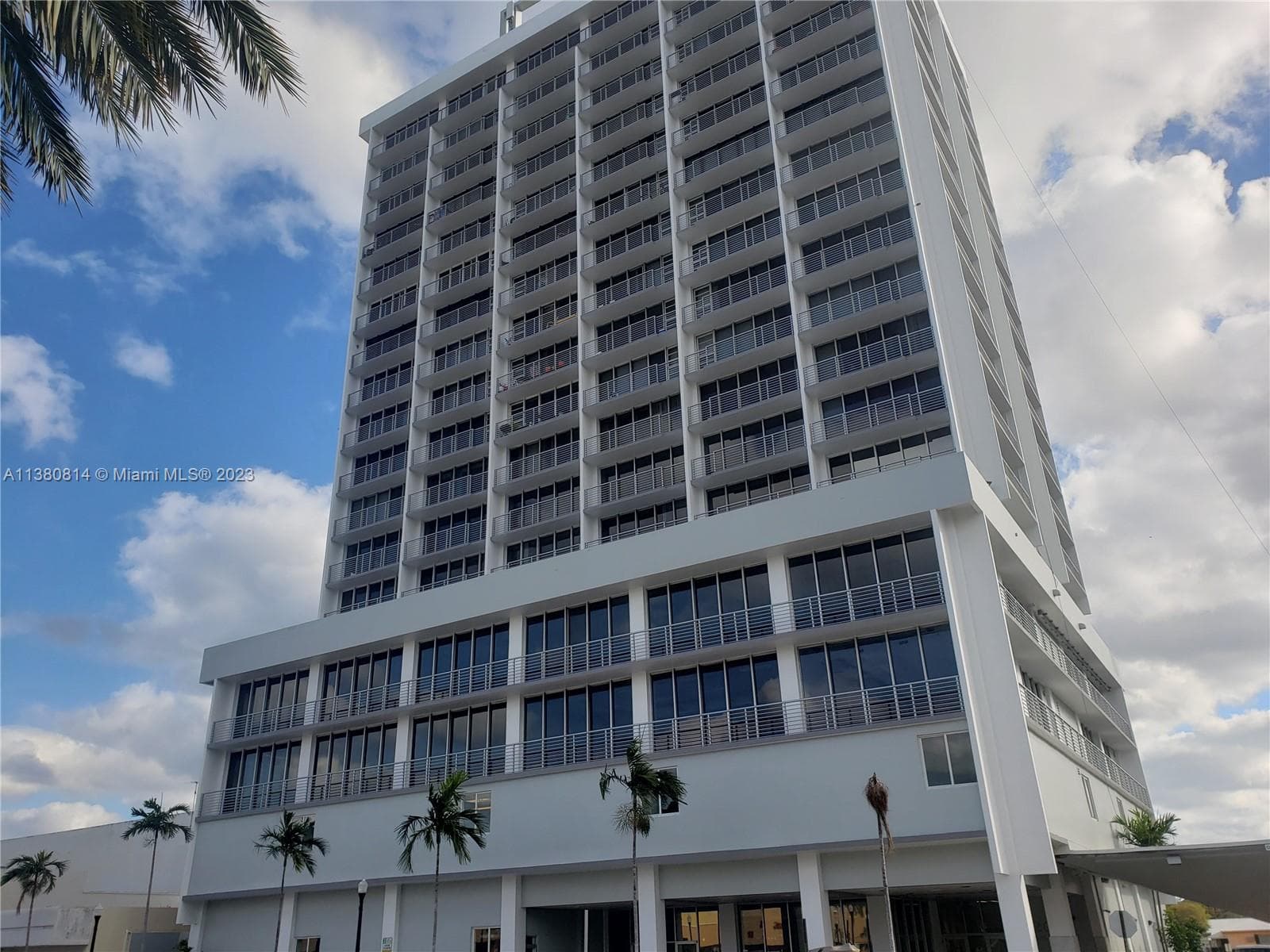 1720 Harrison St # 12D, Hollywood FL 33020 — photo 1