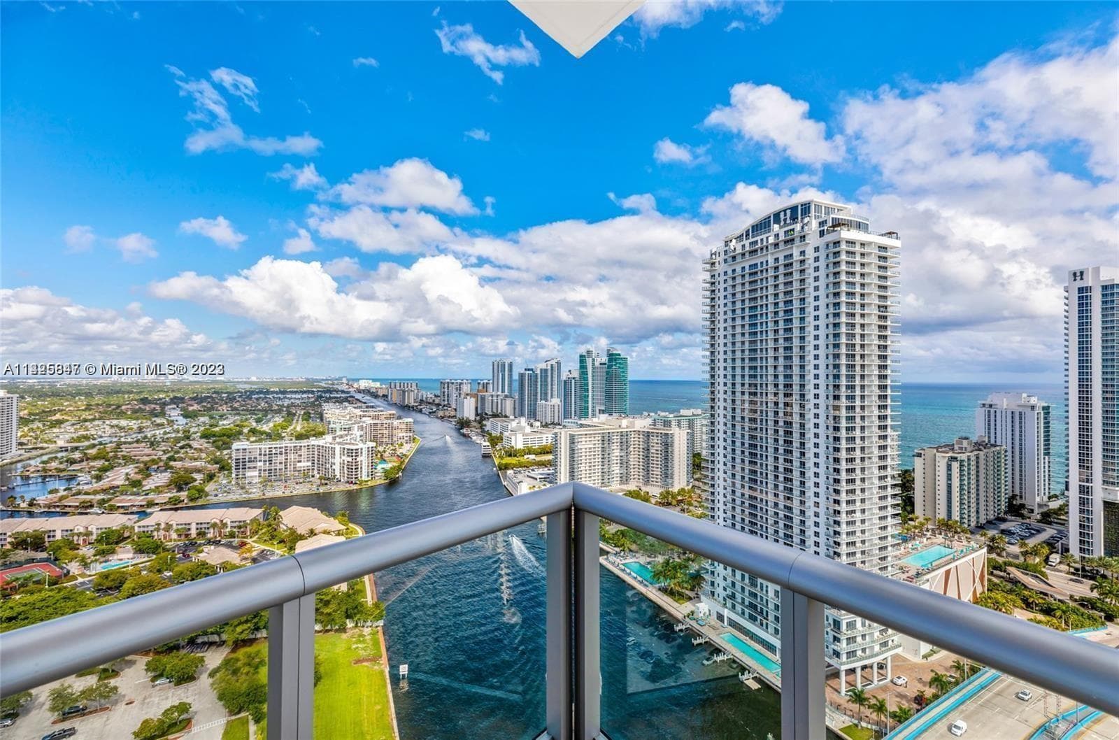 2600 E Hallandale Beach Blvd # T3302, Hallandale Beach FL 33009 — photo 1