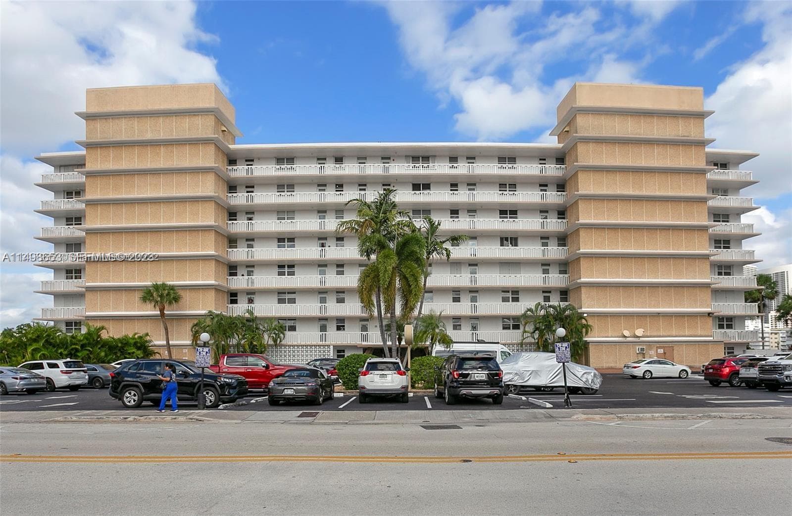 410 Golden Isles Dr # 202, Hallandale Beach FL 33009 — photo 1
