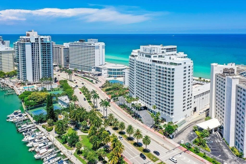 5401 Collins Ave # 410, Miami Beach FL 33140 — photo 1
