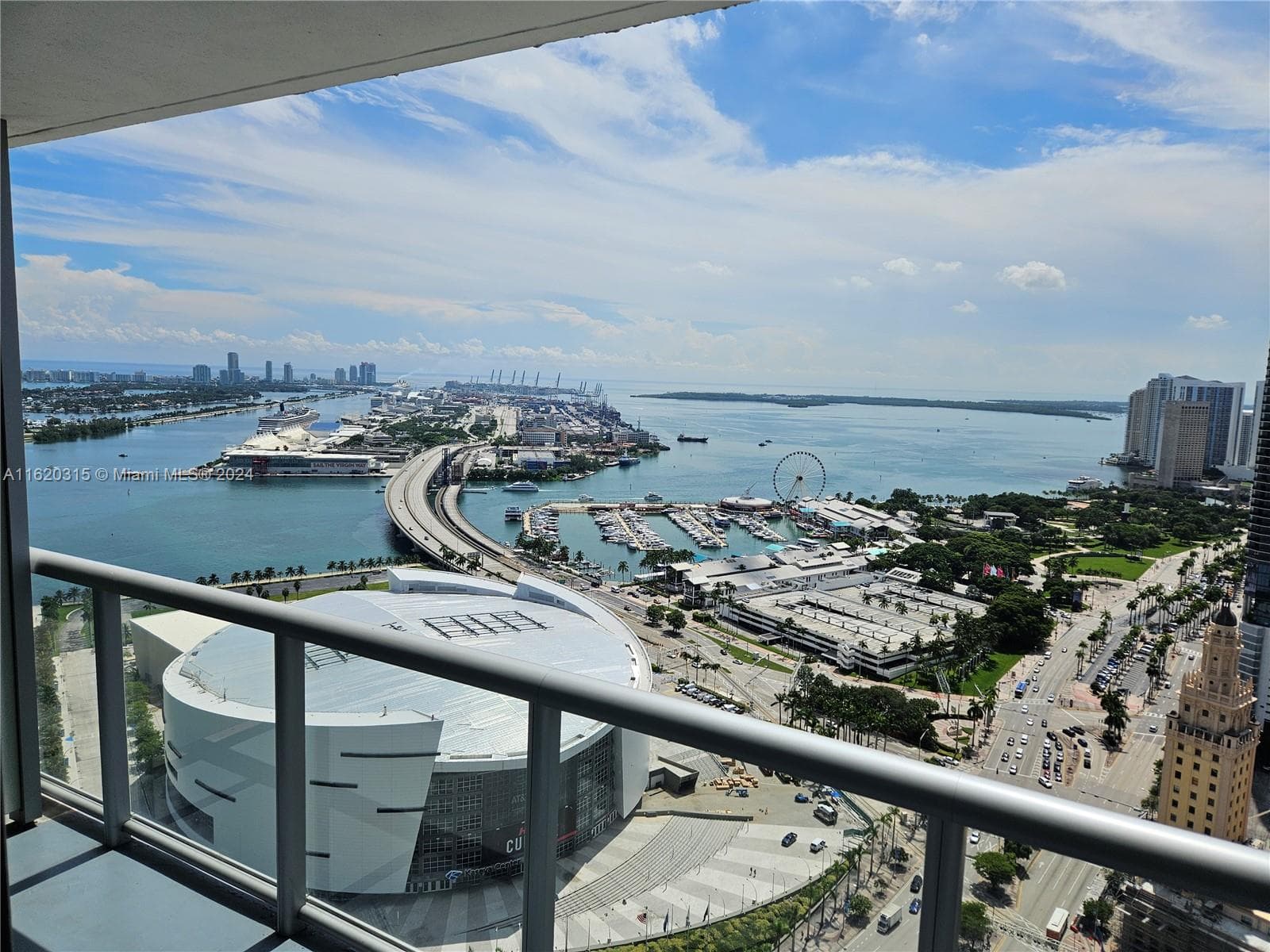 888 Biscayne Blvd # 4001, Miami FL 33132 — photo 1