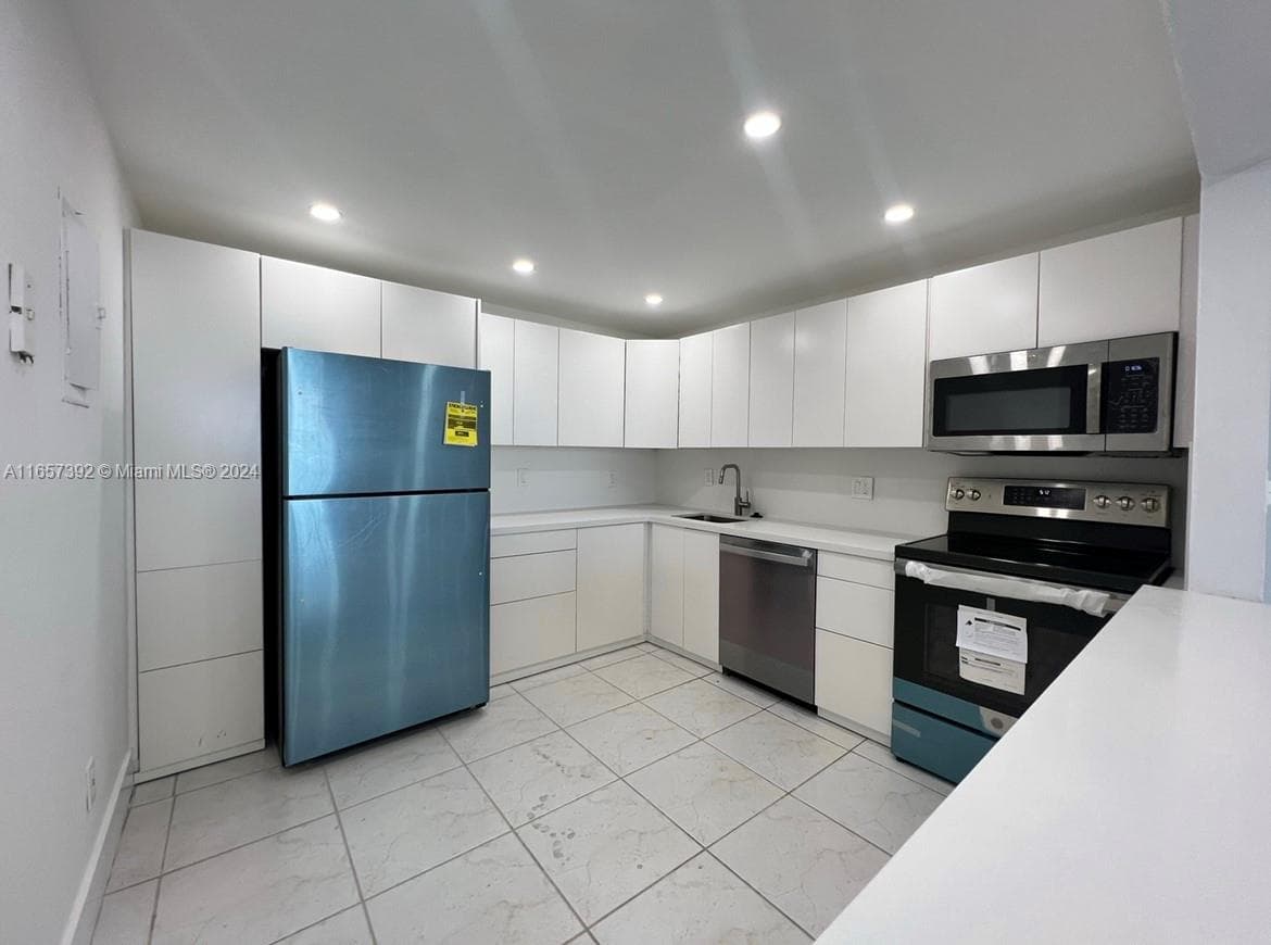 13499 Biscayne Blvd # 1405, North Miami FL 33181 — photo 1