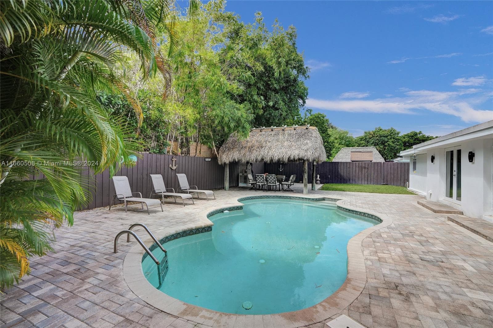 1910 N Hibiscus Dr, North Miami FL 33181 — photo 1