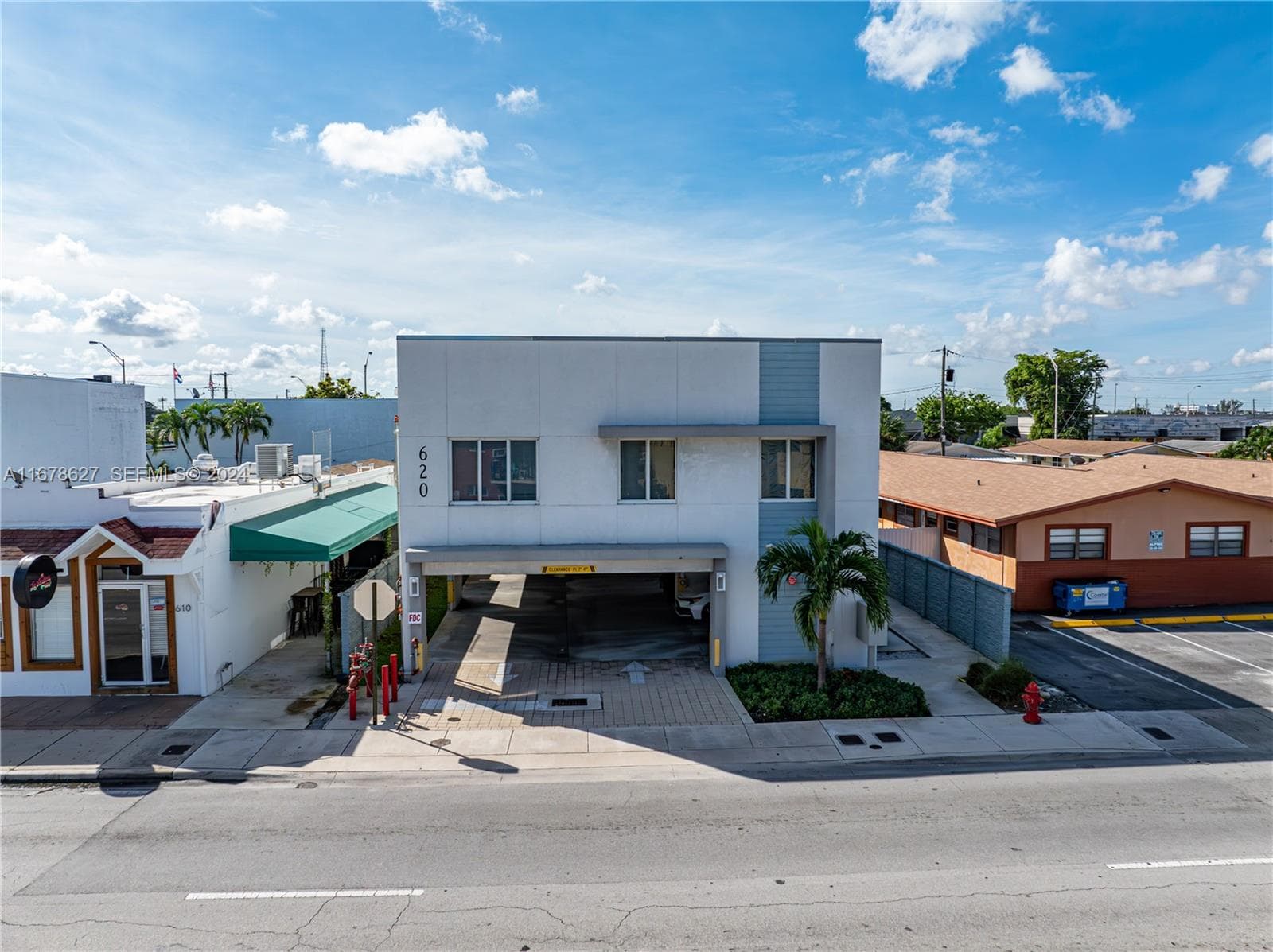 620 W 29th St, Hialeah FL 33012 — photo 1