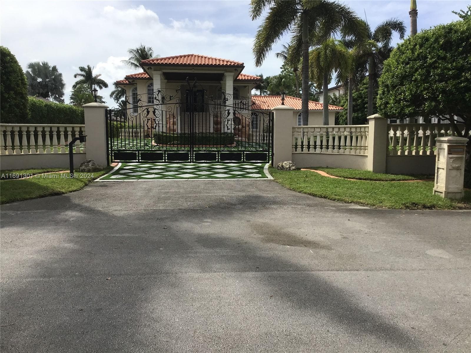 13460 SW 32nd ST, Kendall FL 33175 — photo 1