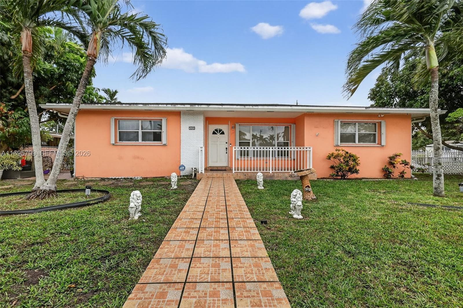 500 E 30th St, Hialeah FL 33013 — photo 1