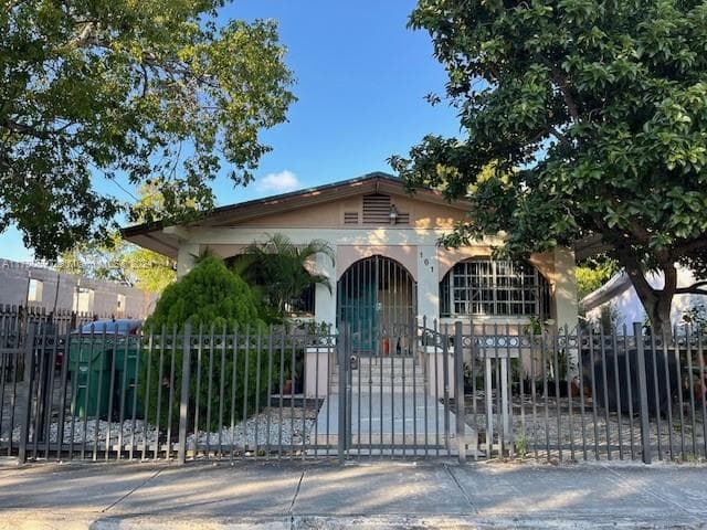 161 NW 35th St, Miami FL 33127 — photo 1