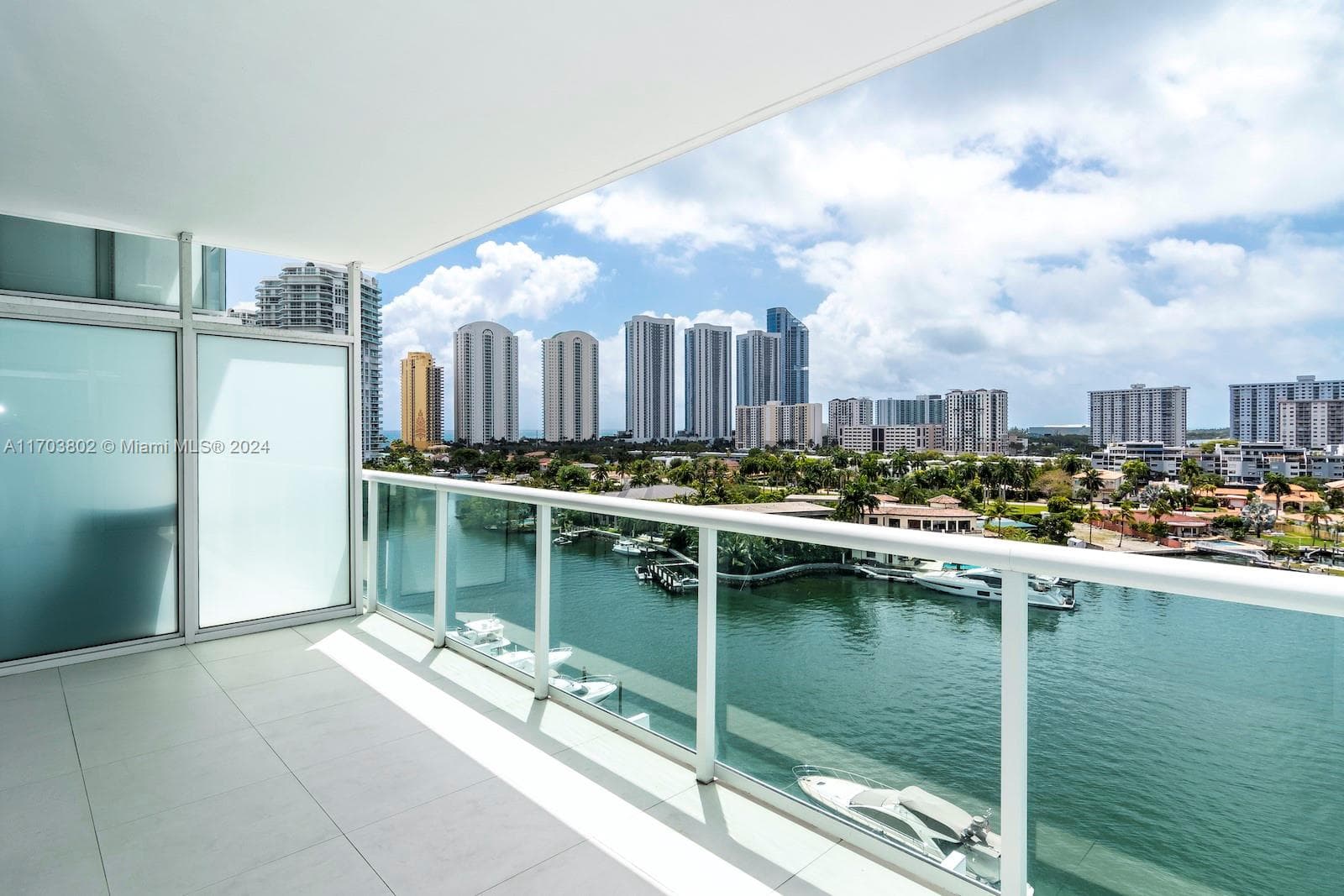 400 Sunny Isles Blvd # 919, Sunny Isles Beach FL 33160 — photo 1
