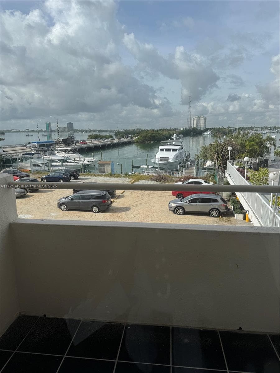 7904 West Dr # 204, North Bay Village FL 33141 — photo 1