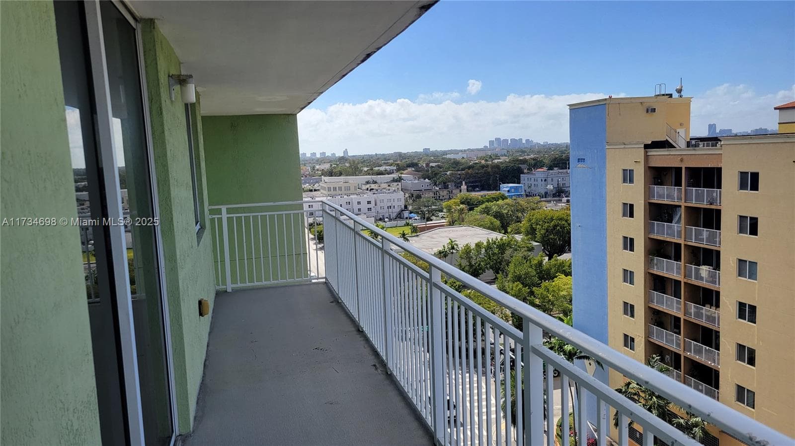 219 NW 12th Ave # 1004, Miami FL 33128 — photo 1