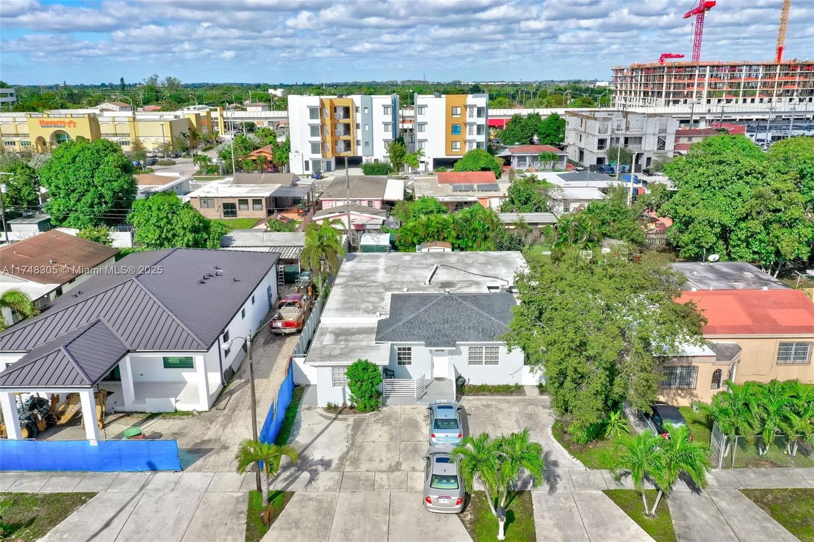 859 E 23rd St, Hialeah FL 33013 — photo 1