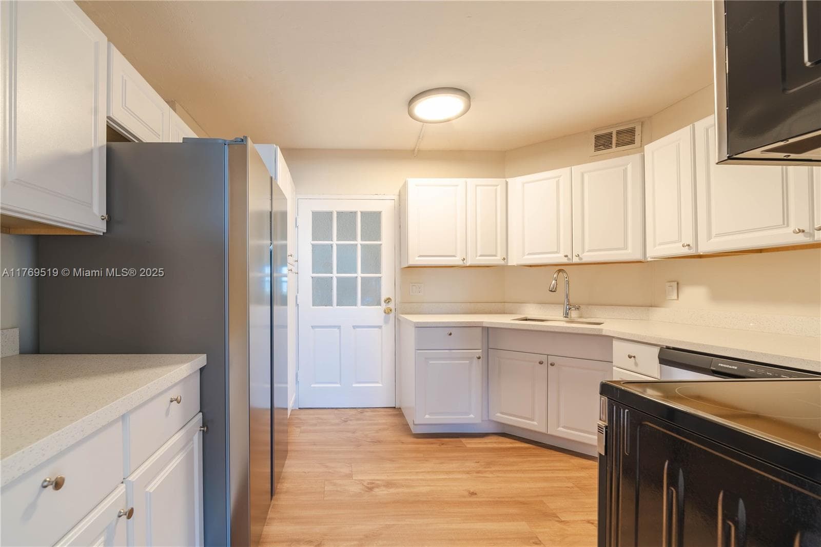 3301 Spanish Moss Ter # 802, Lauderhill FL 33319 — photo 1