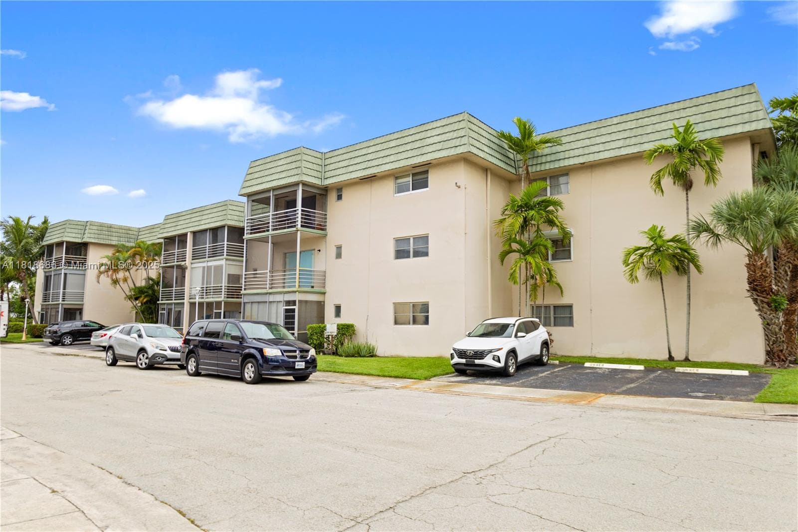 5790 Stirling # 212, Hollywood FL 33021 — photo 1