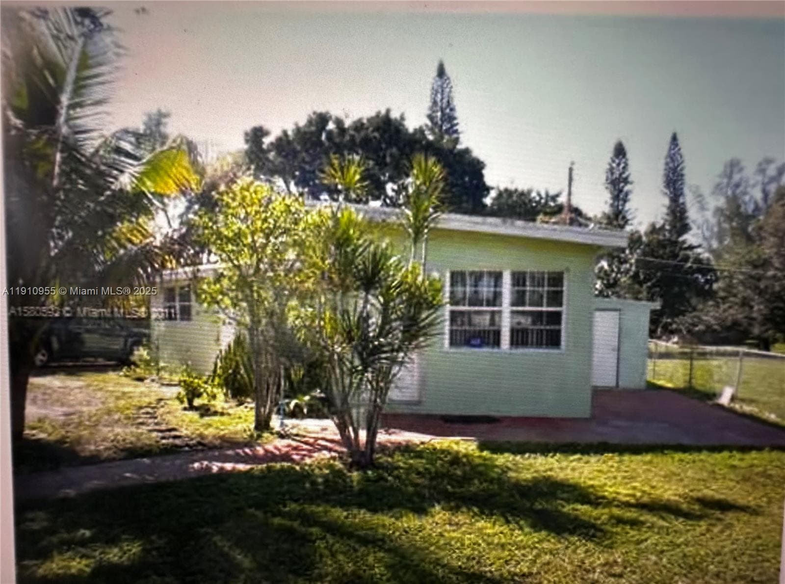 3490 SW 56th Ave, West Park FL 33023 — photo 1