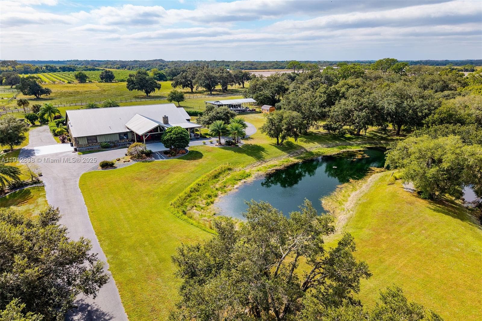 5675 County Road 78, La Belle FL 33935 — photo 1