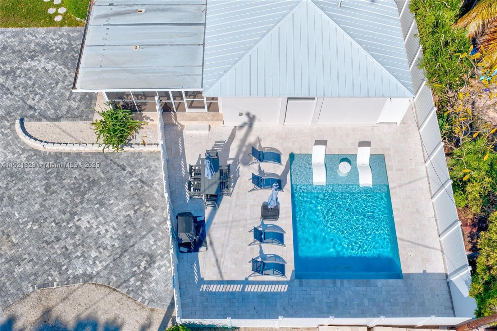 222 2nd Rd, Key Largo FL 33037 — photo 1