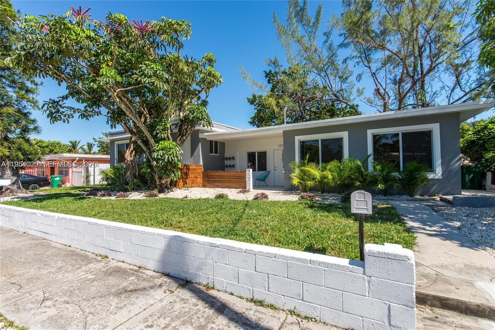 11515 NE 12th Ave, Miami FL 33161 — photo 1