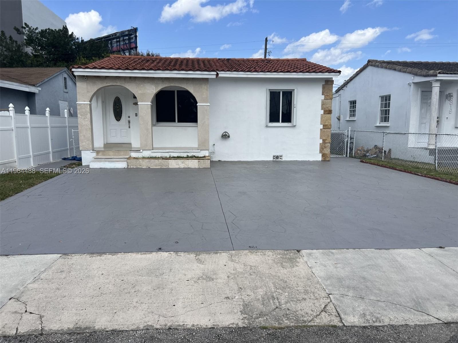 6823 SW 25th St, Miami FL 33155 — photo 1
