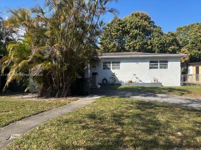 15 NE 130th St, North Miami FL 33161 — photo 1