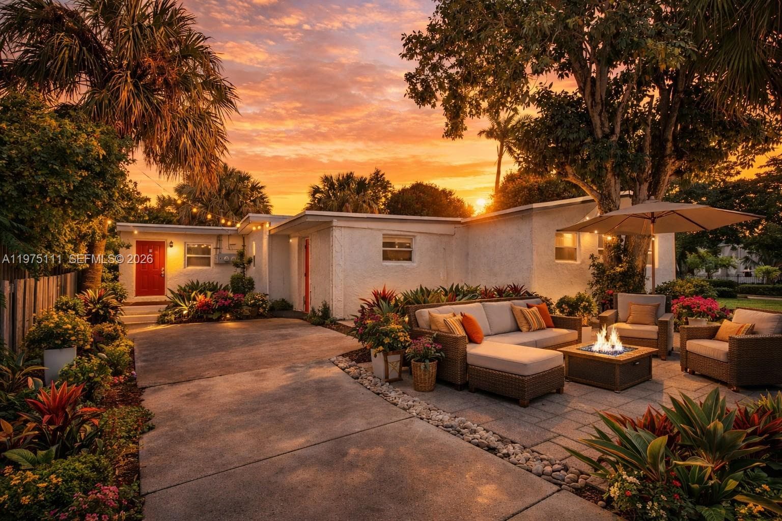 1160 W 26 th  ct, Riviera Beach FL 33404 — photo 1