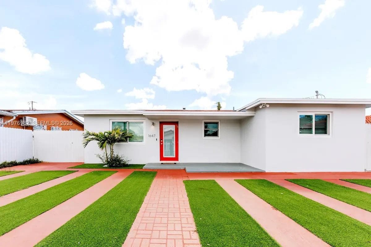 1647 NW 29th Ave, Miami FL 33125 — photo 1
